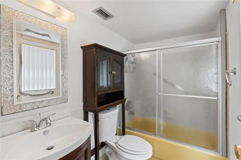 1 Abbey Lane Delray Beach FL 33446