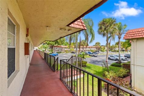1 Abbey Lane Delray Beach FL 33446