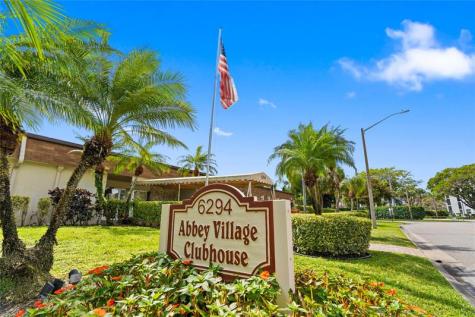 1 Abbey Lane Delray Beach FL 33446