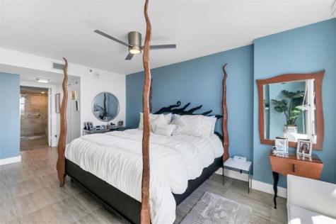 2641 N Flamingo Road Sunrise FL 33323