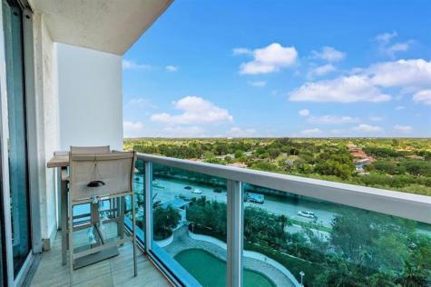 2641 N Flamingo Road Sunrise FL 33323