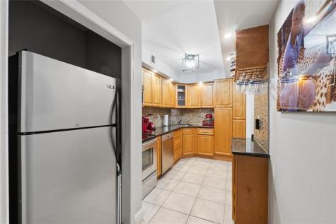 200 NE 19th Court Wilton Manors FL 33305