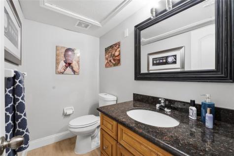 200 NE 19th Court Wilton Manors FL 33305