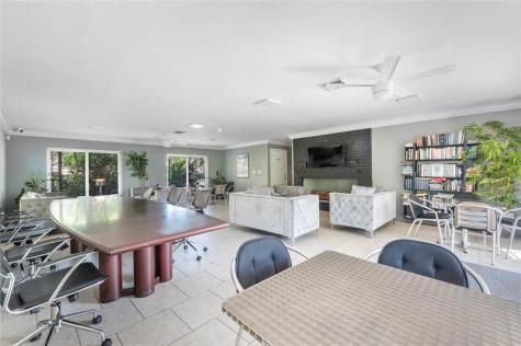 200 NE 19th Court Wilton Manors FL 33305