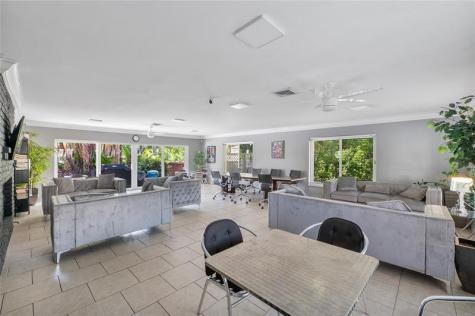 200 NE 19th Court Wilton Manors FL 33305