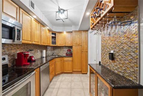 200 NE 19th Court Wilton Manors FL 33305