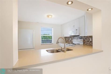 111 SE 3 Avenue Dania Beach FL 33004