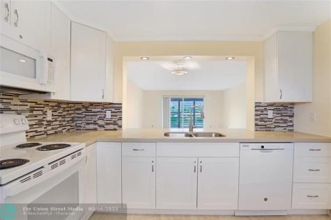 111 SE 3 Avenue Dania Beach FL 33004