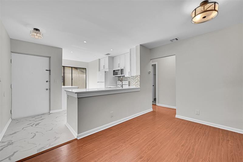 2578 Riverside Drive Coral Springs FL 33065