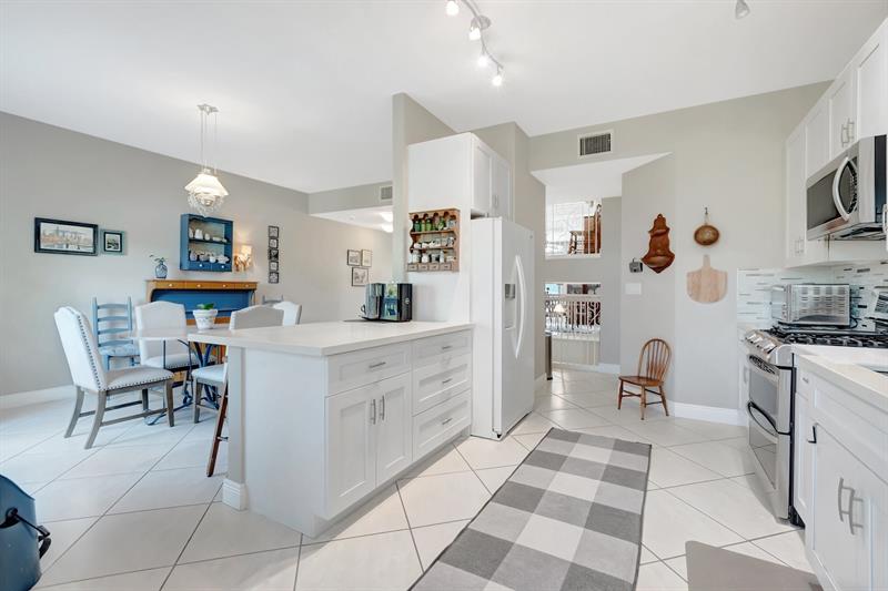 1776 Bay Drive Pompano Beach FL 33062