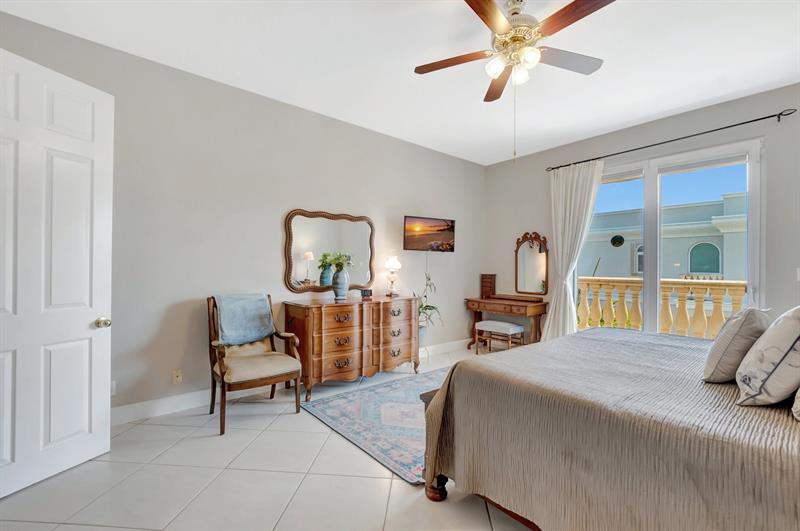 1776 Bay Drive Pompano Beach FL 33062