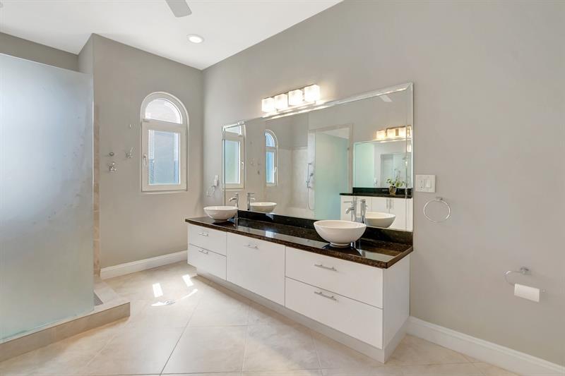 1776 Bay Drive Pompano Beach FL 33062