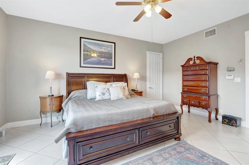 1776 Bay Drive Pompano Beach FL 33062