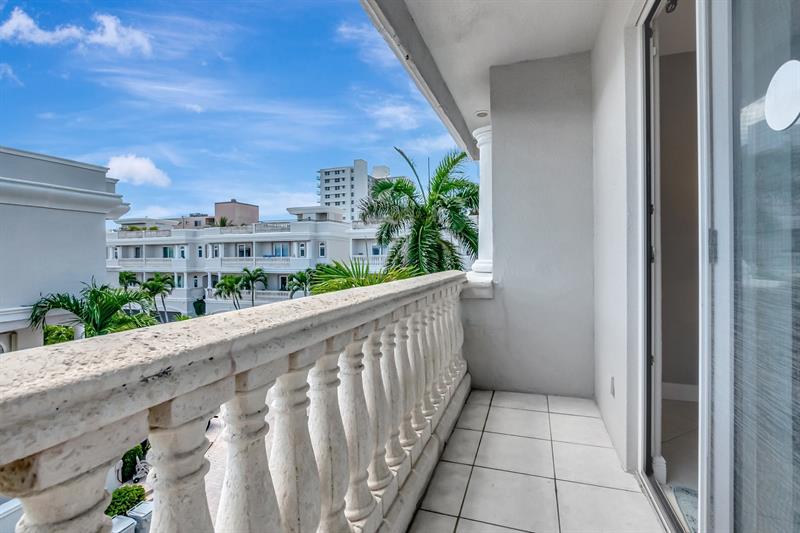 1776 Bay Drive Pompano Beach FL 33062