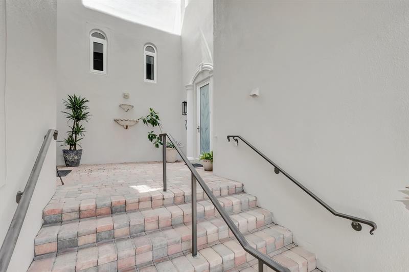 1776 Bay Drive Pompano Beach FL 33062