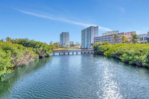 1776 Bay Drive Pompano Beach FL 33062