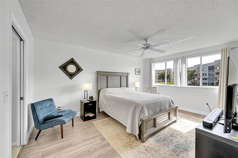 10133 NW 24th Place Sunrise FL 33322