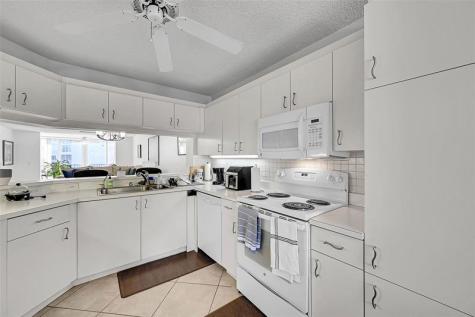 10133 NW 24th Place Sunrise FL 33322
