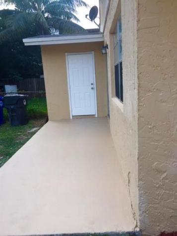 8002 SW 7th Court North Lauderdale FL 33068