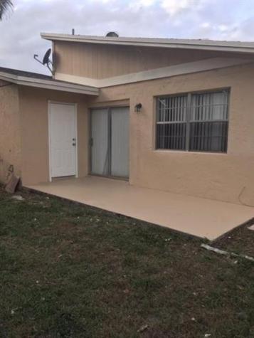 8002 SW 7th Court North Lauderdale FL 33068