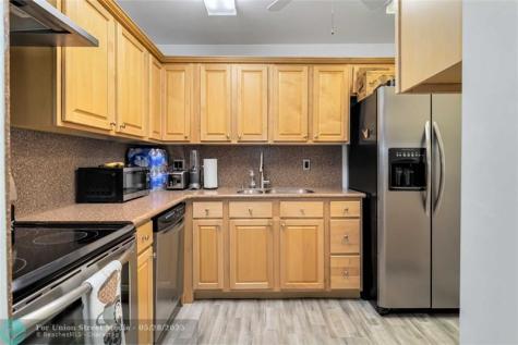 6309 Bay Club Drive Fort Lauderdale FL 33308