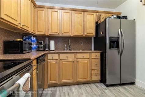 6309 Bay Club Drive Fort Lauderdale FL 33308