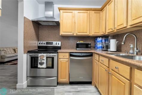 6309 Bay Club Drive Fort Lauderdale FL 33308