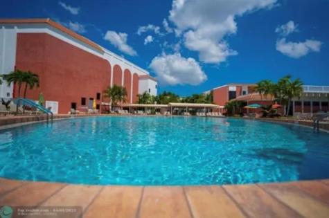 117 Farnham Deerfield Beach FL 33442