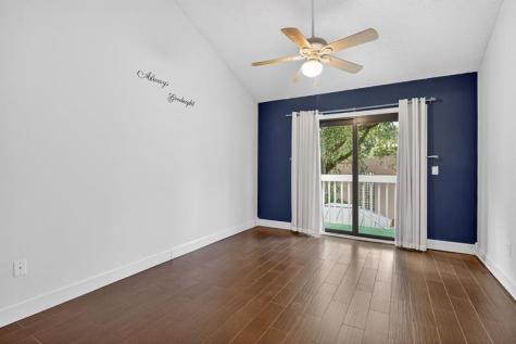 2047 Winners Circle North Lauderdale FL 33068