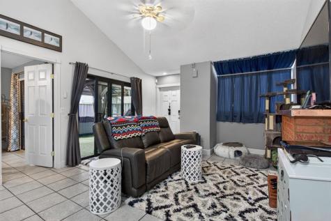 2047 Winners Circle North Lauderdale FL 33068