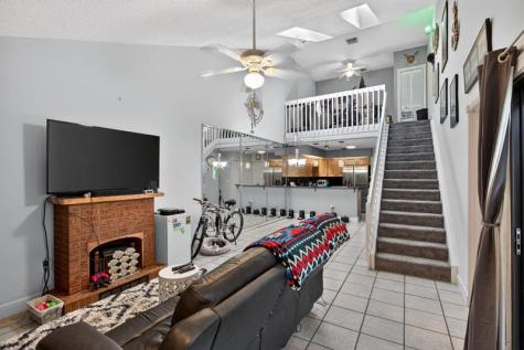 2047 Winners Circle North Lauderdale FL 33068