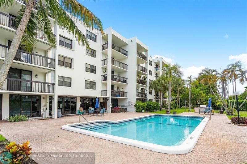 2707 NE 14th Street Causeway Pompano Beach FL 33062