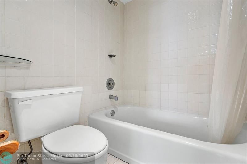 2707 NE 14th Street Causeway Pompano Beach FL 33062