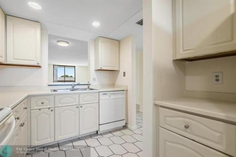 2707 NE 14th Street Causeway Pompano Beach FL 33062