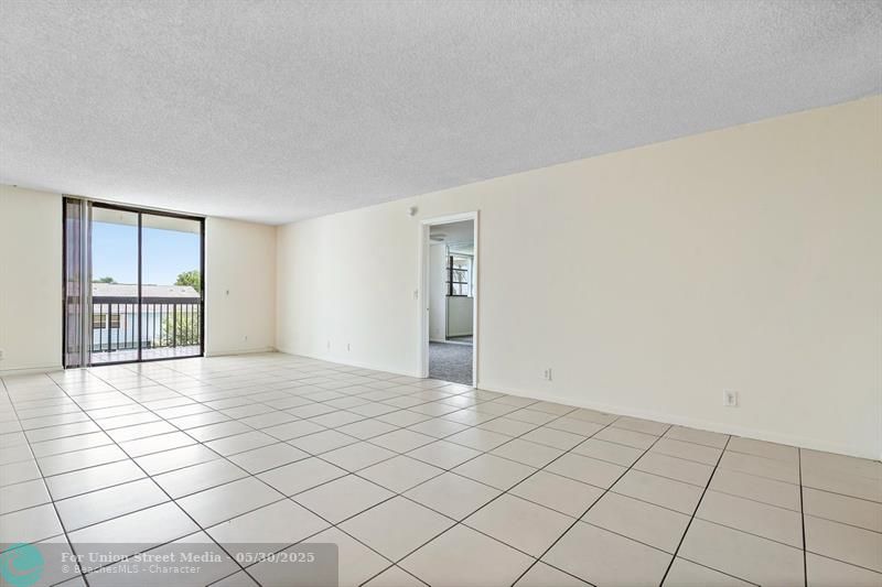 2707 NE 14th Street Causeway Pompano Beach FL 33062