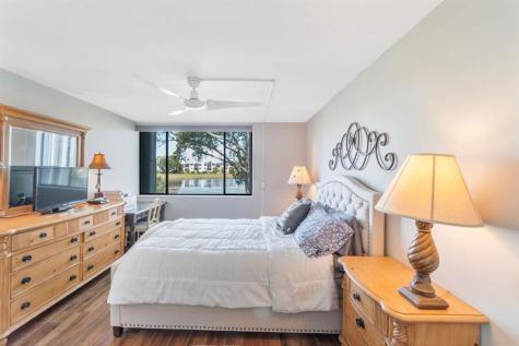 4832 Esedra Court Lake Worth FL 33467