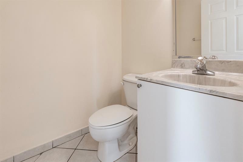 3811 NW 90th Way Sunrise FL 33351