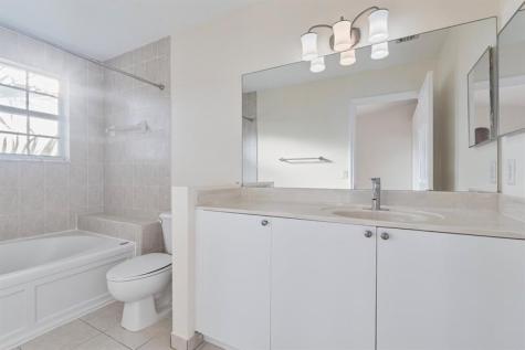 3811 NW 90th Way Sunrise FL 33351