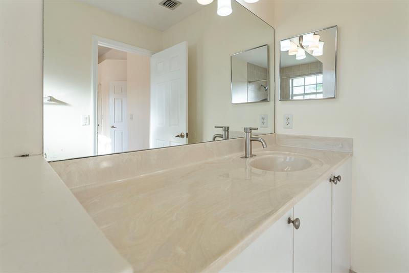 3811 NW 90th Way Sunrise FL 33351