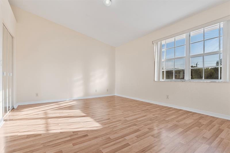 3811 NW 90th Way Sunrise FL 33351