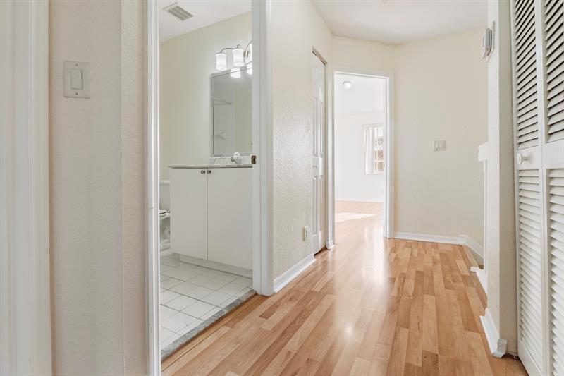 3811 NW 90th Way Sunrise FL 33351