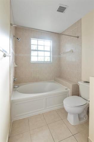 3811 NW 90th Way Sunrise FL 33351