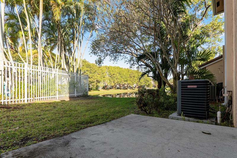 3811 NW 90th Way Sunrise FL 33351