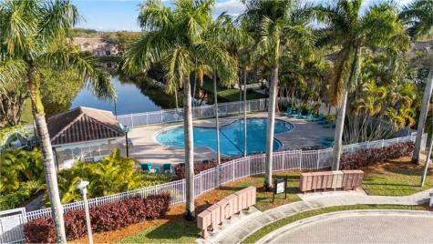 3811 NW 90th Way Sunrise FL 33351