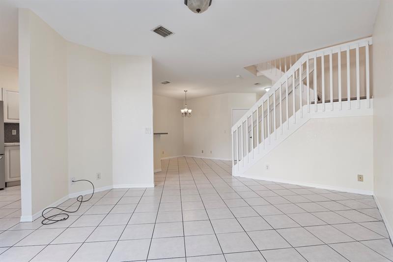 3811 NW 90th Way Sunrise FL 33351