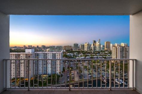 500 Bayview Drive Sunny Isles Beach FL 33160