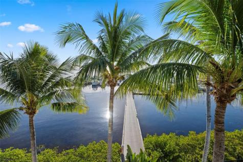 675 NW Flagler Avenue Stuart FL 34994