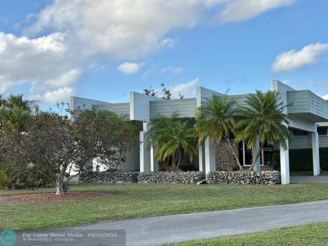 1055 Country Club Drive Margate FL 33063