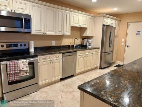 1055 Country Club Drive Margate FL 33063