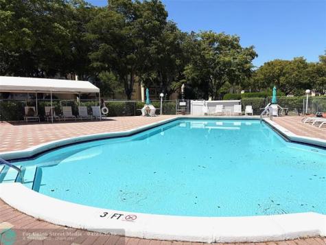 1055 Country Club Drive Margate FL 33063